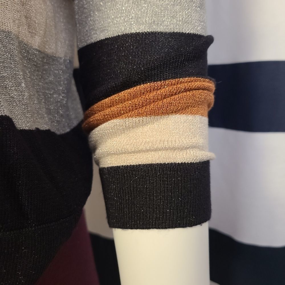 Comma Sweater, Size 36 - Picture 5 of 9